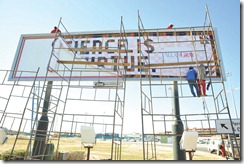 Allan Gray quilt billboard